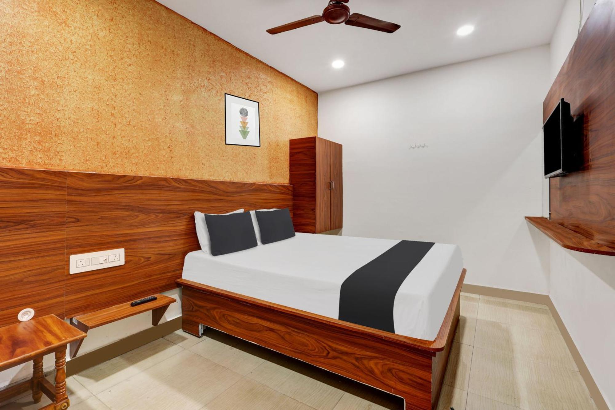Hotel O Gangothri Lodge วิสาขปัตนัม ภายนอก รูปภาพ