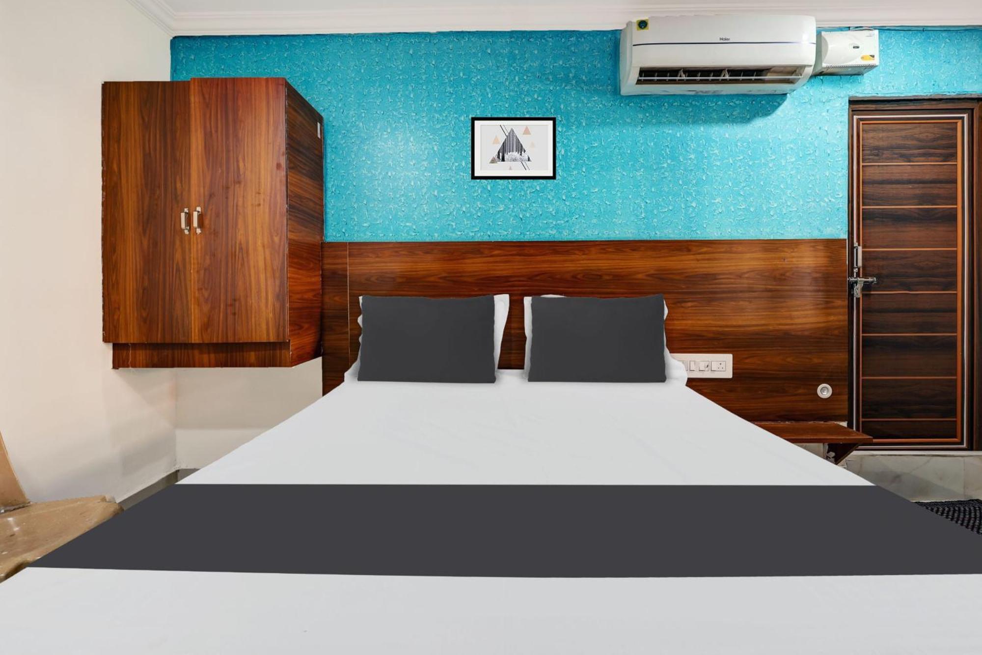 Hotel O Gangothri Lodge วิสาขปัตนัม ภายนอก รูปภาพ