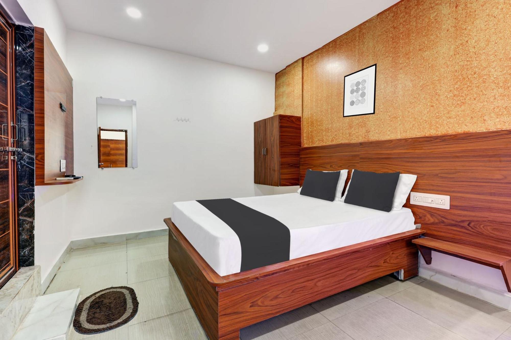 Hotel O Gangothri Lodge วิสาขปัตนัม ภายนอก รูปภาพ